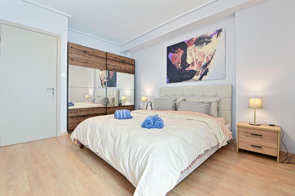 Cozy Apartment Located On Piraeus Port Area- Exterior photo