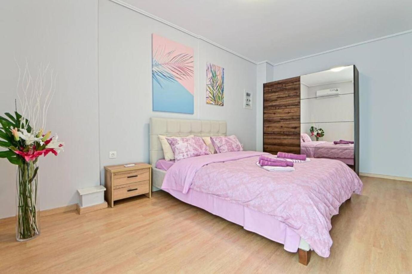 Cozy Apartment Located On Piraeus Port Area- Exterior photo